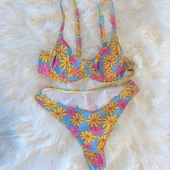 SHEIN 70s Floral Bikini | SZ L - Picture 2 of 9